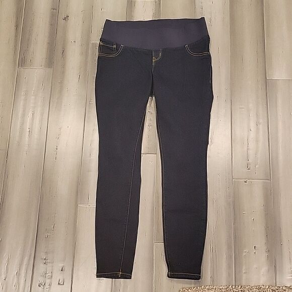 Old Navy Maternity jeans 👖 😌 size 6 Regular - Picture 1 of 5